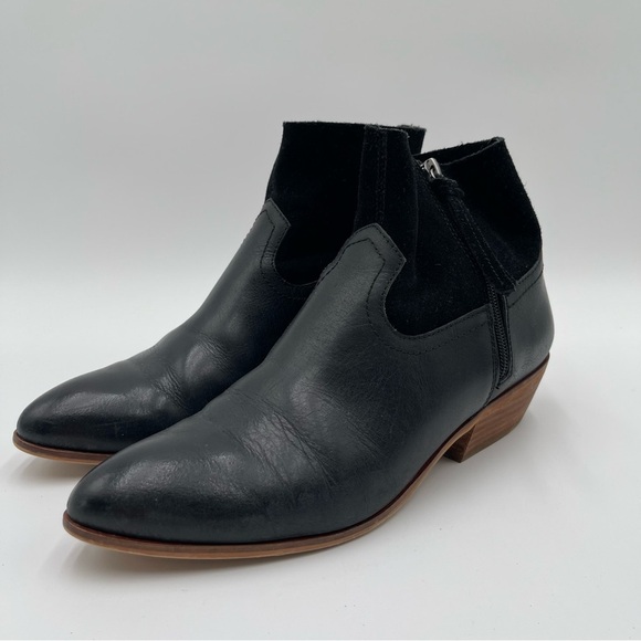 Frye and Co. Women's 10 Black Suede & Leather Rubie Zip Ankle Boots Western - Picture 1 of 14